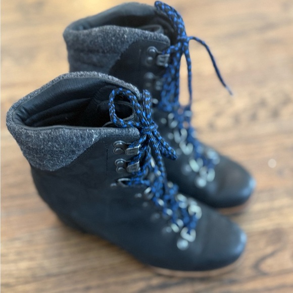 Sorel Conquest Wedge Waterproof black Boot 8.5 EUC - Picture 5 of 9